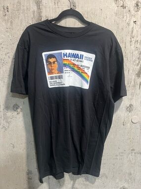 Unbranded Black Short-Sleeve Tee with Hawaii License Graphic